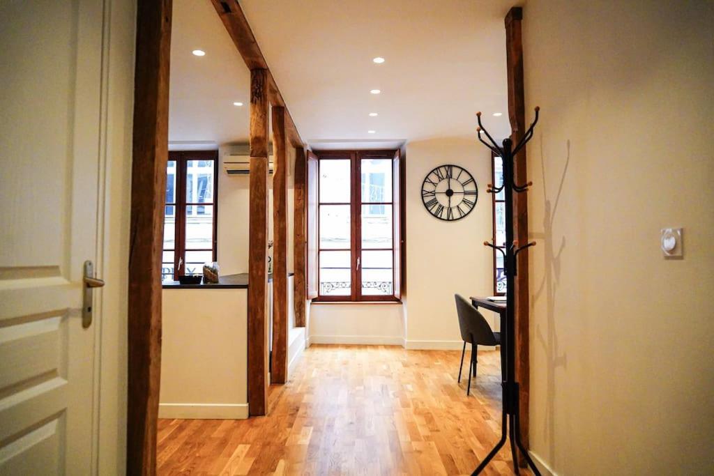 Le Rive Hugo • Elegance & Art De Vivre Appartement Châteauroux Buitenkant foto