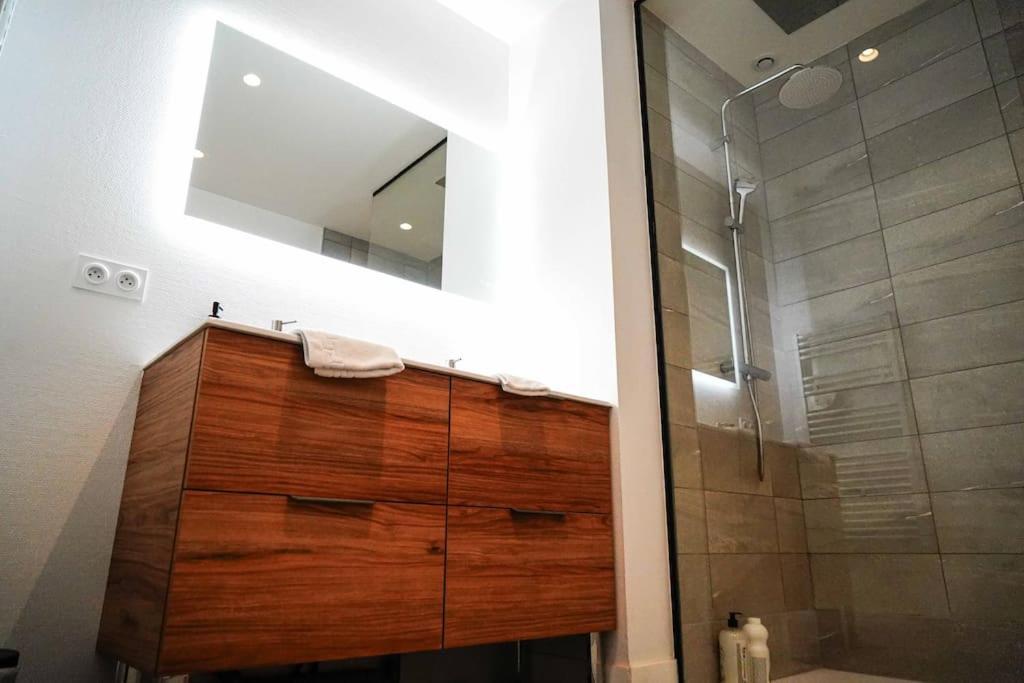 Le Rive Hugo • Elegance & Art De Vivre Appartement Châteauroux Buitenkant foto
